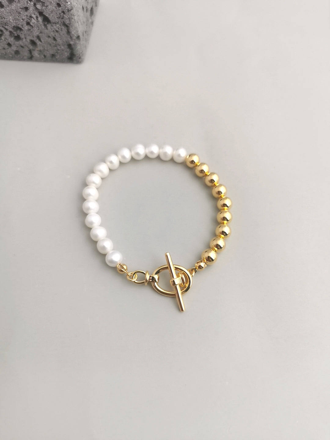 Fusion Style Pearl Bracelet